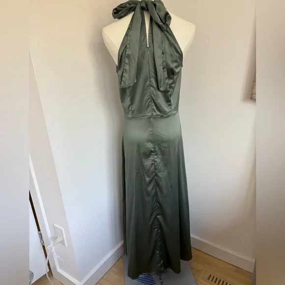 Green Halter Dress - Picture 4 of 5